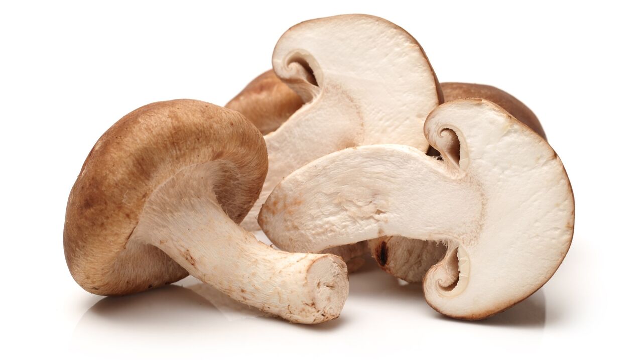 Cogumelos shiitake em cápsulas cardiformes
